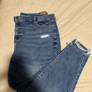 American Eagle Distressed Blue Jeans